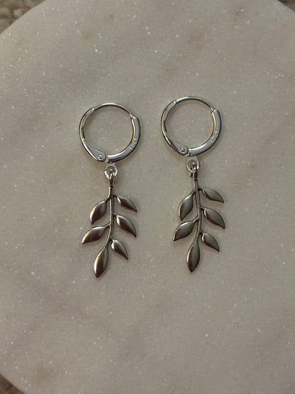 🌿 „Leafy Elegance“ – Ohrringe aus 925 Silber