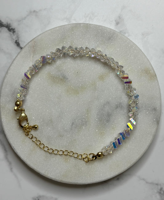 Kristall-Armband mit vergoldetem Edelstahlverschluss ✨